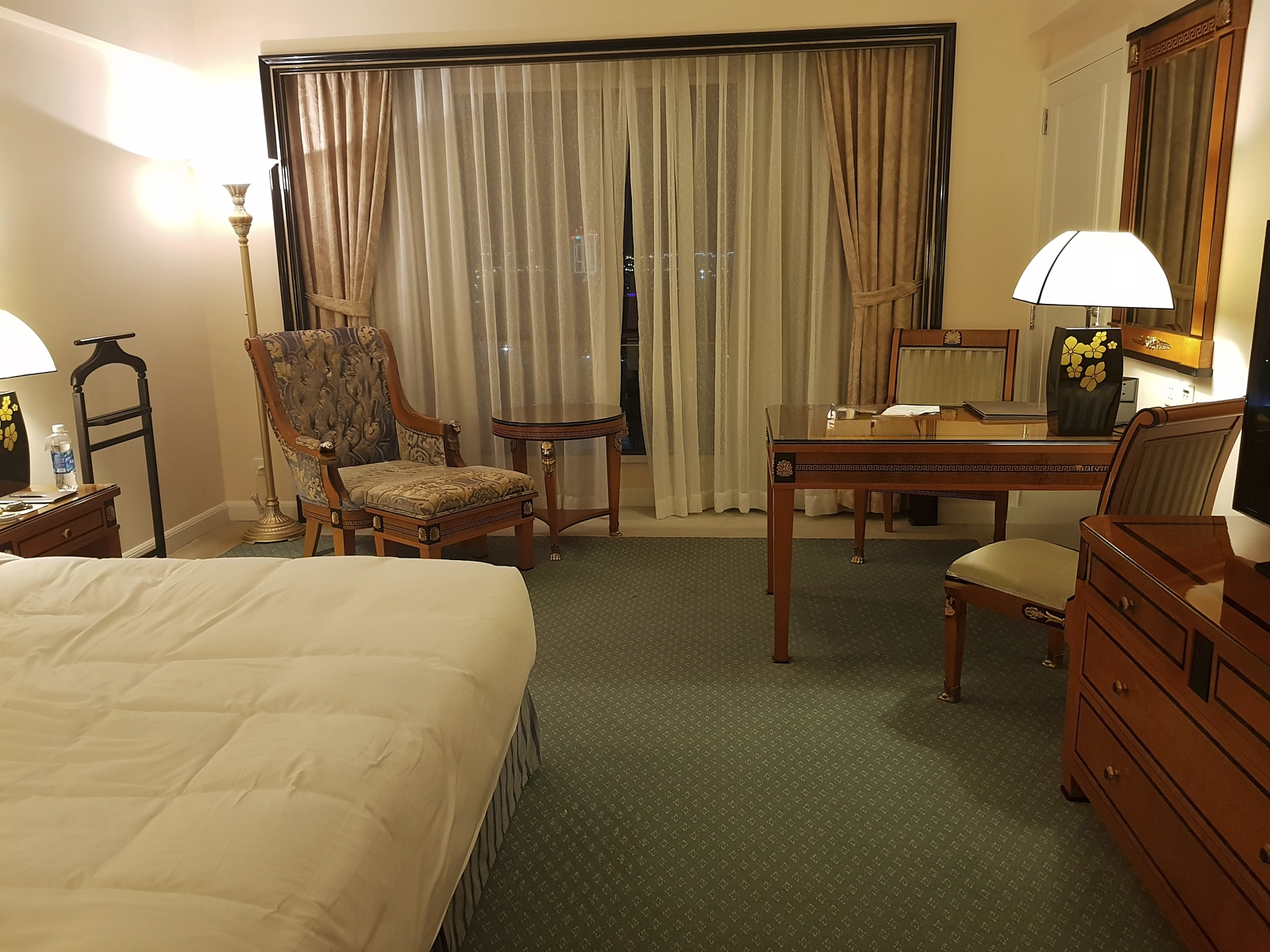 Room interior, Lotte Hotel Saigon, Vietnam