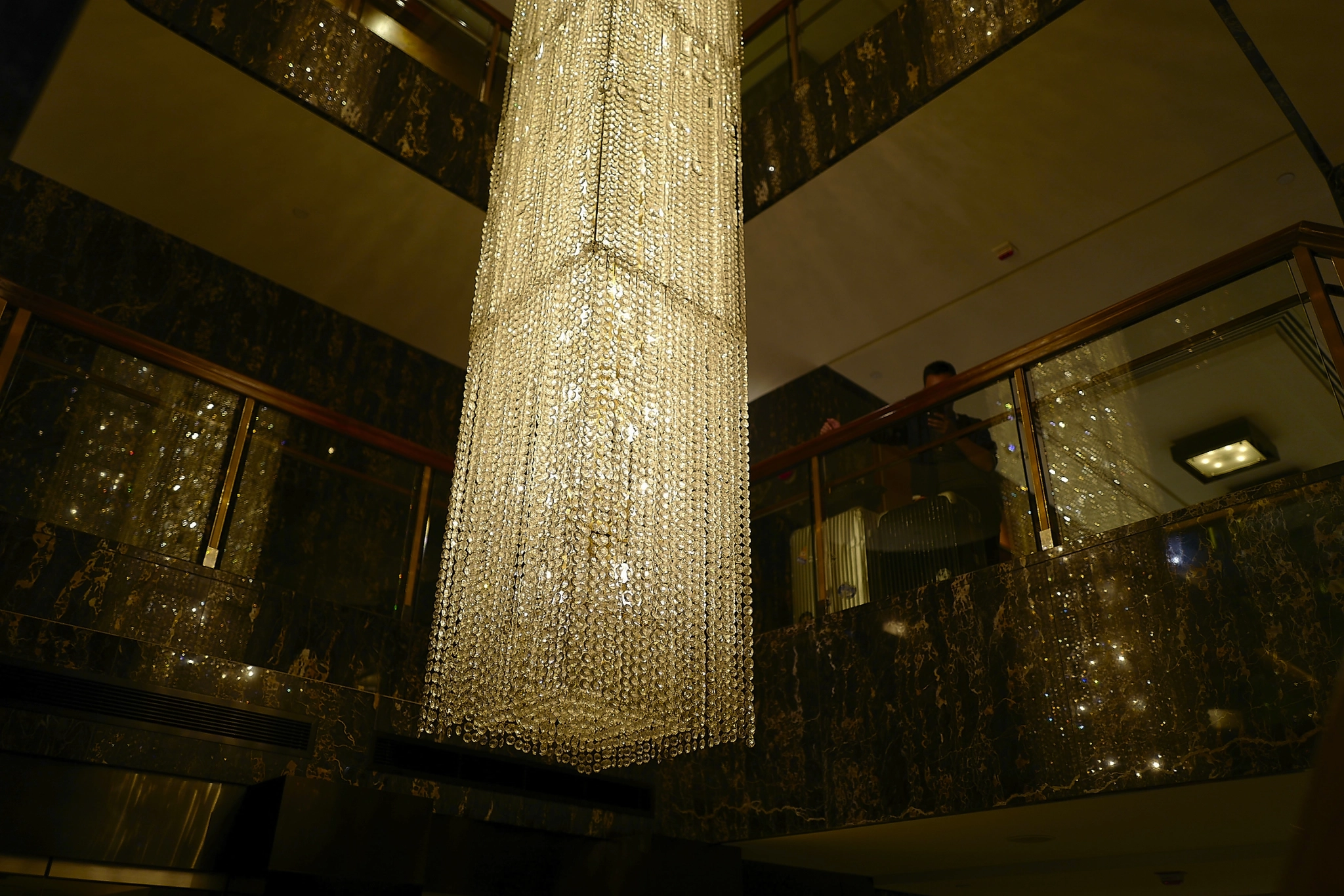 Chandelier of Mandarin Oriental Hong Kong