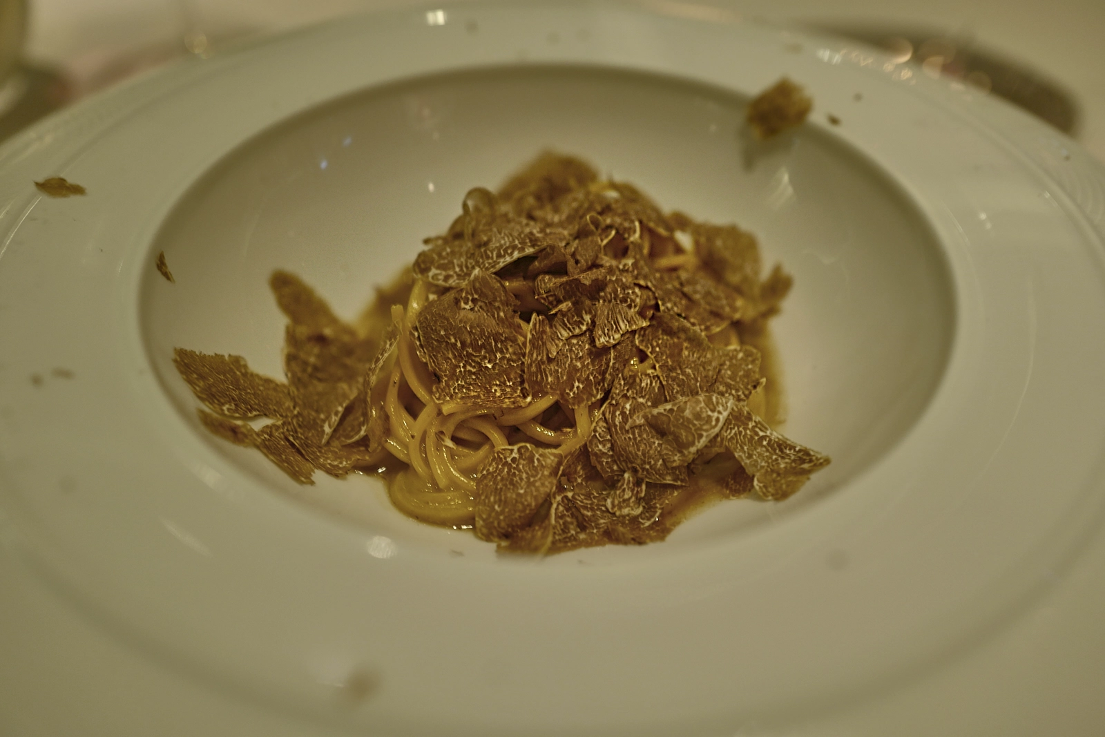 White Truffle Pasta of Umberto Bombana, King of Truffle